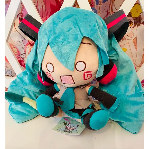 Official Hatsune Miku Stunned Face w/ Leek/Green Onion Plush SEGA - Picture 3 of 8